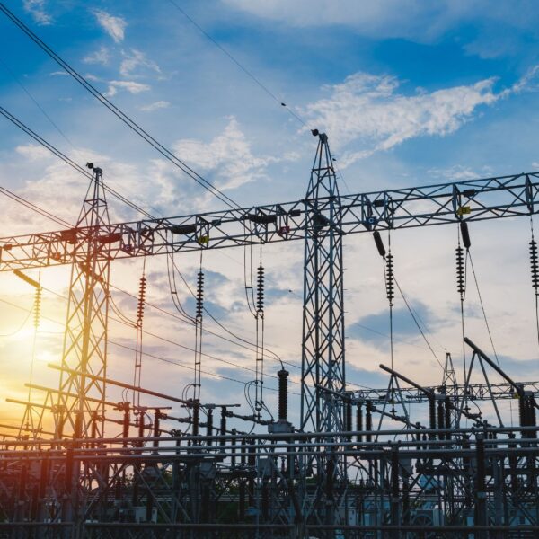 Yüksek Gerilim Sistemleri Eğitimi Sertifika Programı - Elektrik Sektörü İçin Kapsamlı Eğitim